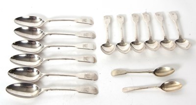 Lot 94 - Group of six fiddle pattern dessert spoons,...