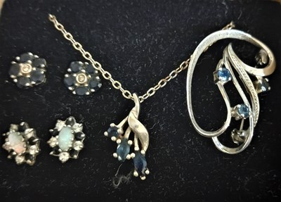 Lot 81A - A quantity of sapphire jewellery to include a...