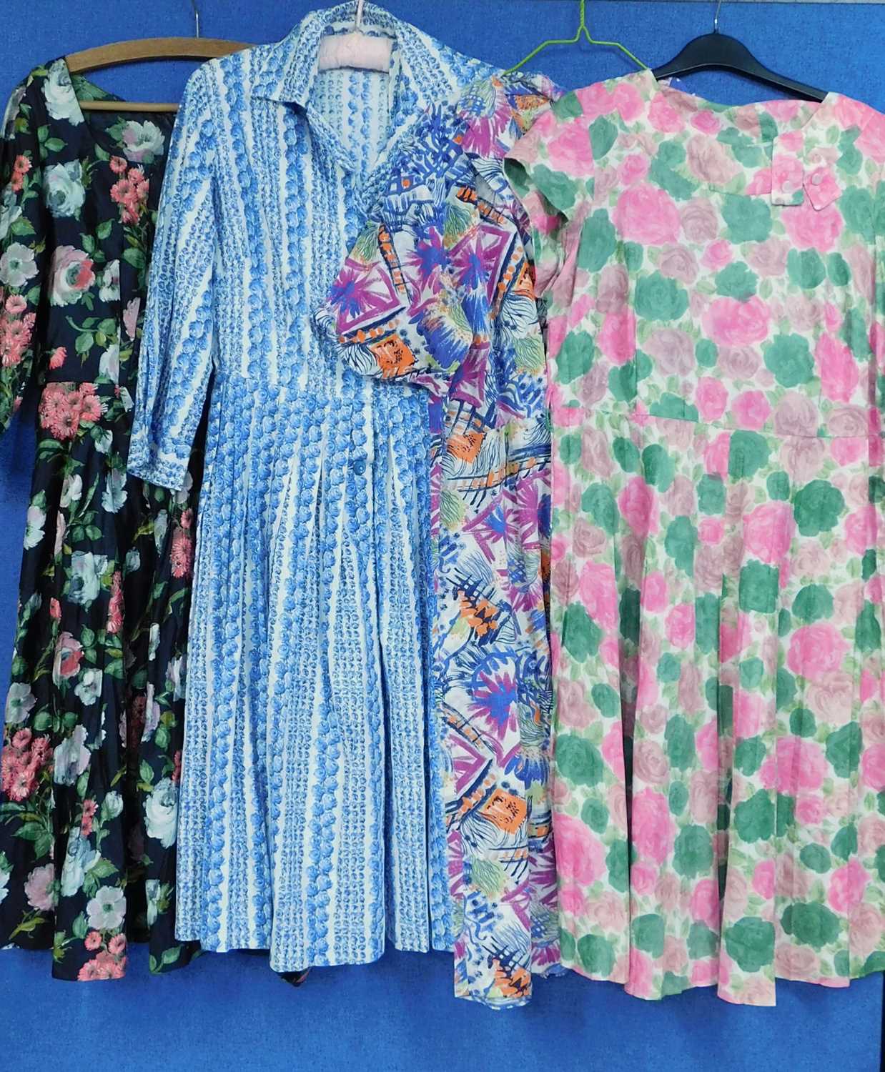 Lot 55 - Four mid 20th Century lady's cotton printed...